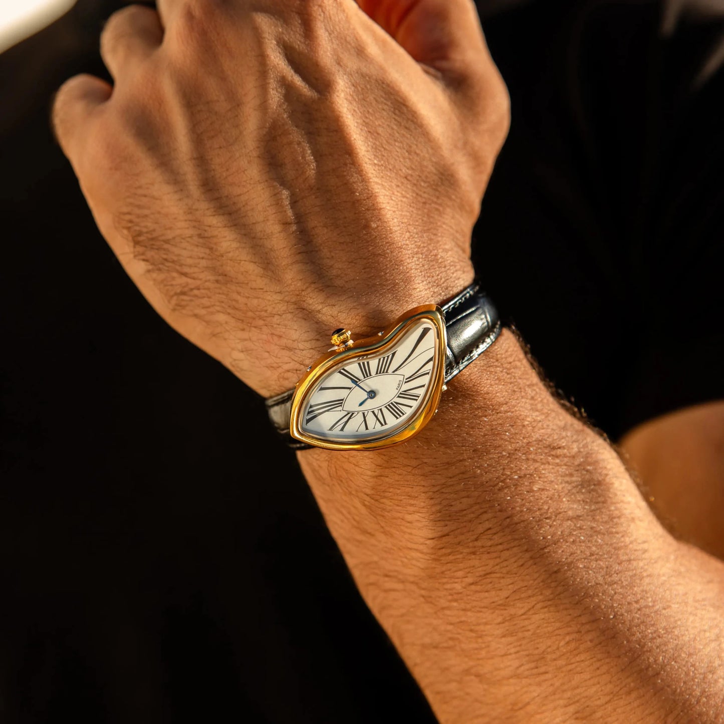 Etiènne - ㅤThe Lux